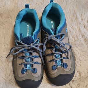 Airwalk Teal and Black Sneakers